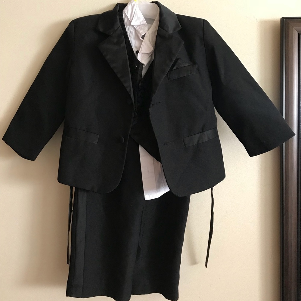 Boy suit